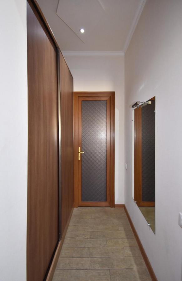 Tumanyan Street 3 Bedroom Deluxe Apartment With Large Balcony Tm662 Erevan Esterno foto